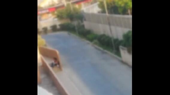 Graban a pareja en Soledad teniendo relaciones a las afueras de reconocido centro comercial Graban a pareja en Soledad teniendo relaciones a las afueras de reconocido centro comercial