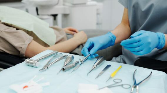 Dentista condenada por mala practica a una niña Dentista condenada por mala practica a una niña