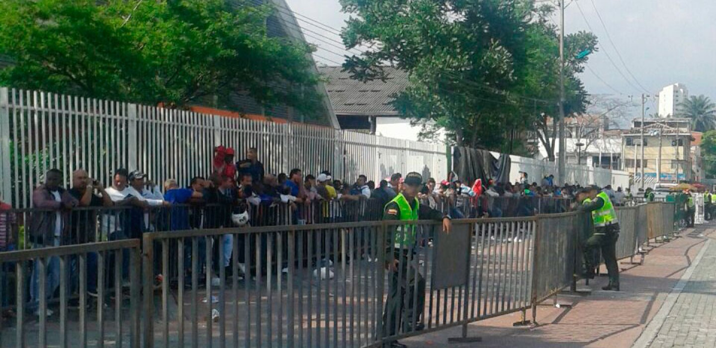 En media hora se agotaron las boletas en Cali para juego Colombia vs