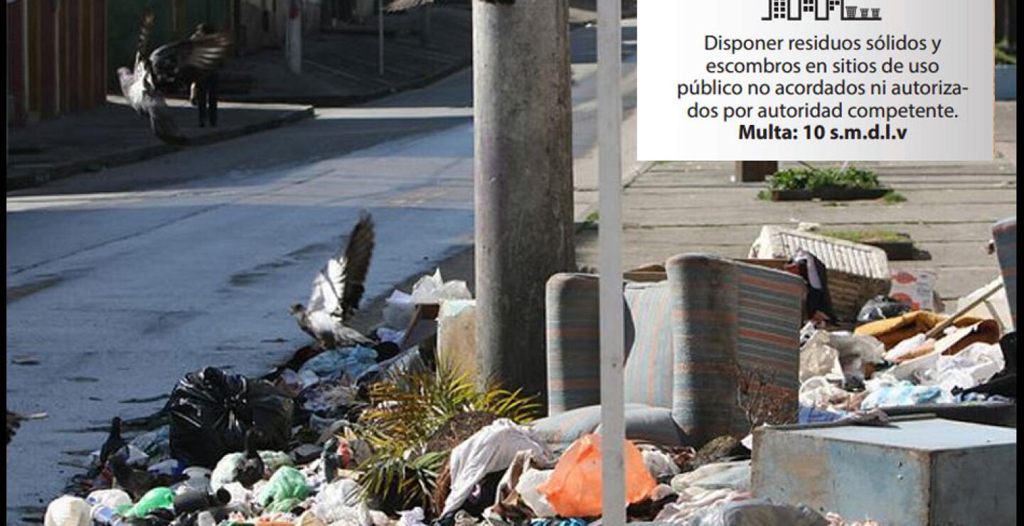 Botar escombros y elementos voluminosos en espacio público puede costarle 307.999 pesos. 