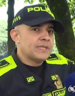Patrullero de Medellín que estaba de descanso capturó a ladrones que habían atracado a adulto mayor