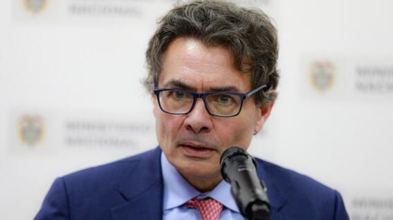 Alejandro Gaviria reaccionó ante afirmaciones de presidente Petro de querer tumbarlo del poder.
Alejandro Gaviria reaccionó ante afirmaciones de presidente Petro de querer tumbarlo del poder.