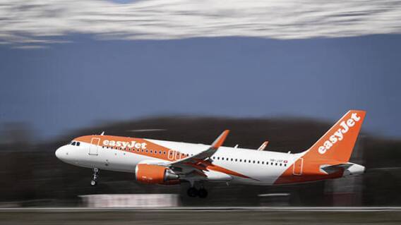 easyjet.jpg easyjet.jpg