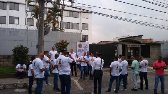 348756_BLU Radio. Escoltas de UNP protestan en Medellín / Foto: Cortesía