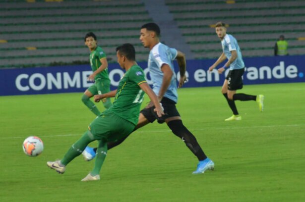 329520_Bolivia vs Uruguay