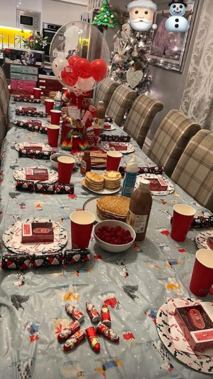 Así celebra la Navidad la “familia más numerosa de Reino Unido”: tienen 22 hijos