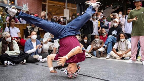 Luma, deportista break dance. Luma, deportista break dance.