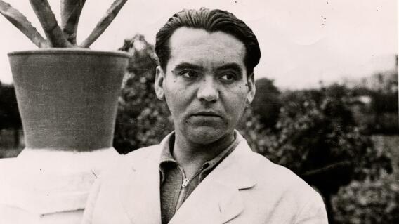 La obra del poeta español Federico García Lorca se traducirá al maya La obra del poeta español Federico García Lorca se traducirá al maya