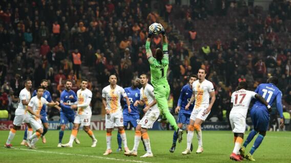 293468_portiogalatasay_111218_afp_e.jpg