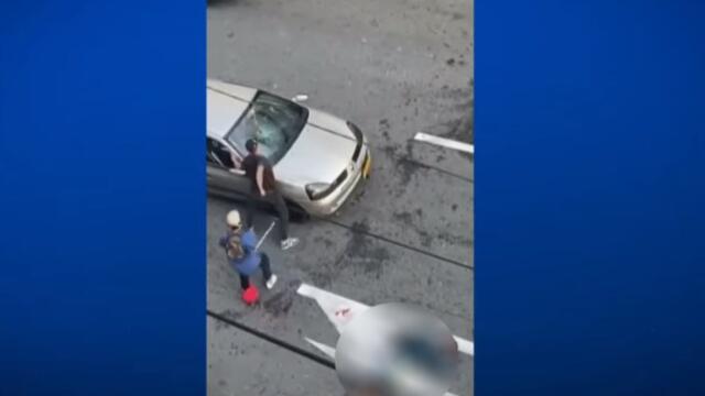 pelea limpiavidrios y conductor en Bucaramanga. pelea limpiavidrios y conductor en Bucaramanga.