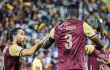 Julián Quiñones festejando gol con el Deportes Tolima.