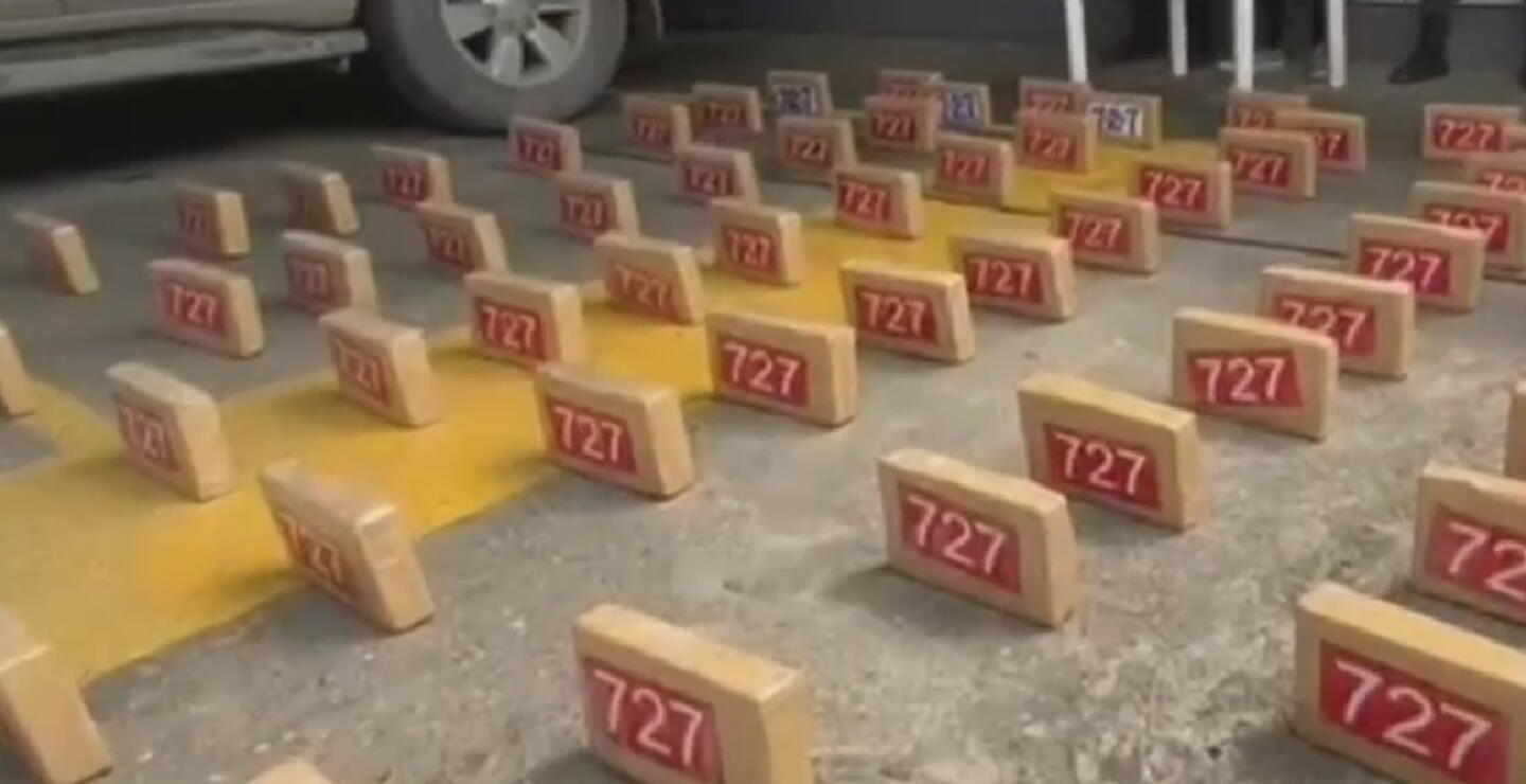 Cárcel para los policías que detuvieron a chofer de camioneta de la UNP que transportaba cocaína