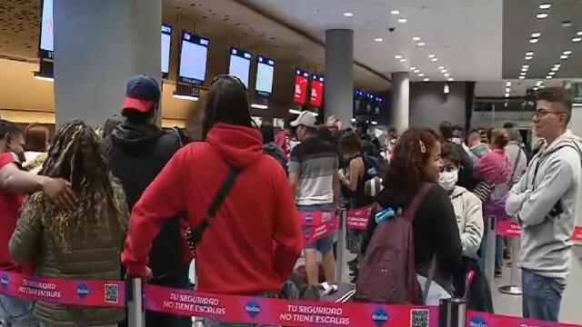 Aeronáutica Civil y aerolíneas extienden apoyo a pasajeros afectados por cierre de Viva Air Aeronáutica Civil y aerolíneas extienden apoyo a pasajeros afectados por cierre de Viva Air