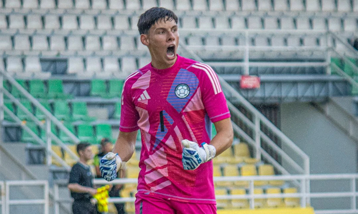 Alexei Rojas firmó con el Arsenal: