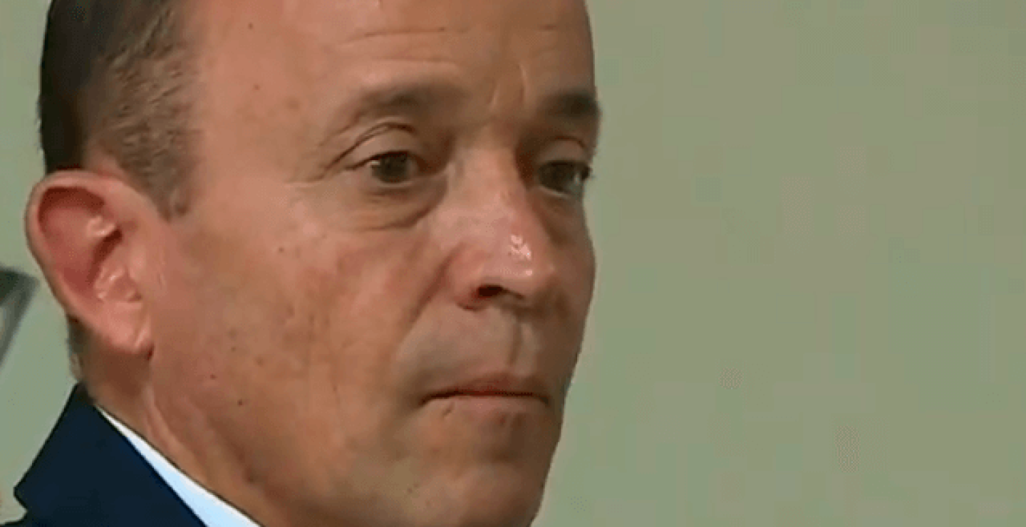 santiago_uribe.png