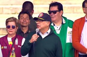 Presidente Petro habla en la Plaza de Bolívar, tras sumarse a marchas del 1 de mayo Presidente Petro habla en la Plaza de Bolívar, tras sumarse a marchas del 1 de mayo