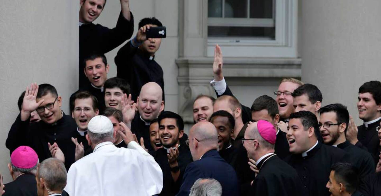 Muchos inmigrantes latinoamericanos piensan que el papa cambió la dirección del debate sobre reforma migratoria en Estados Unidos.