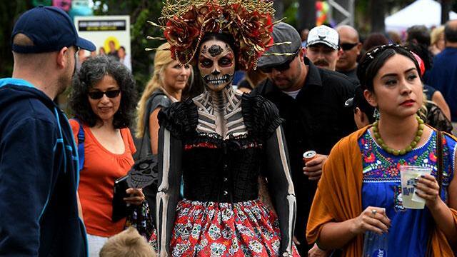 Día de Muertos en México tuvo como homenaje las víctimas de los terremotos