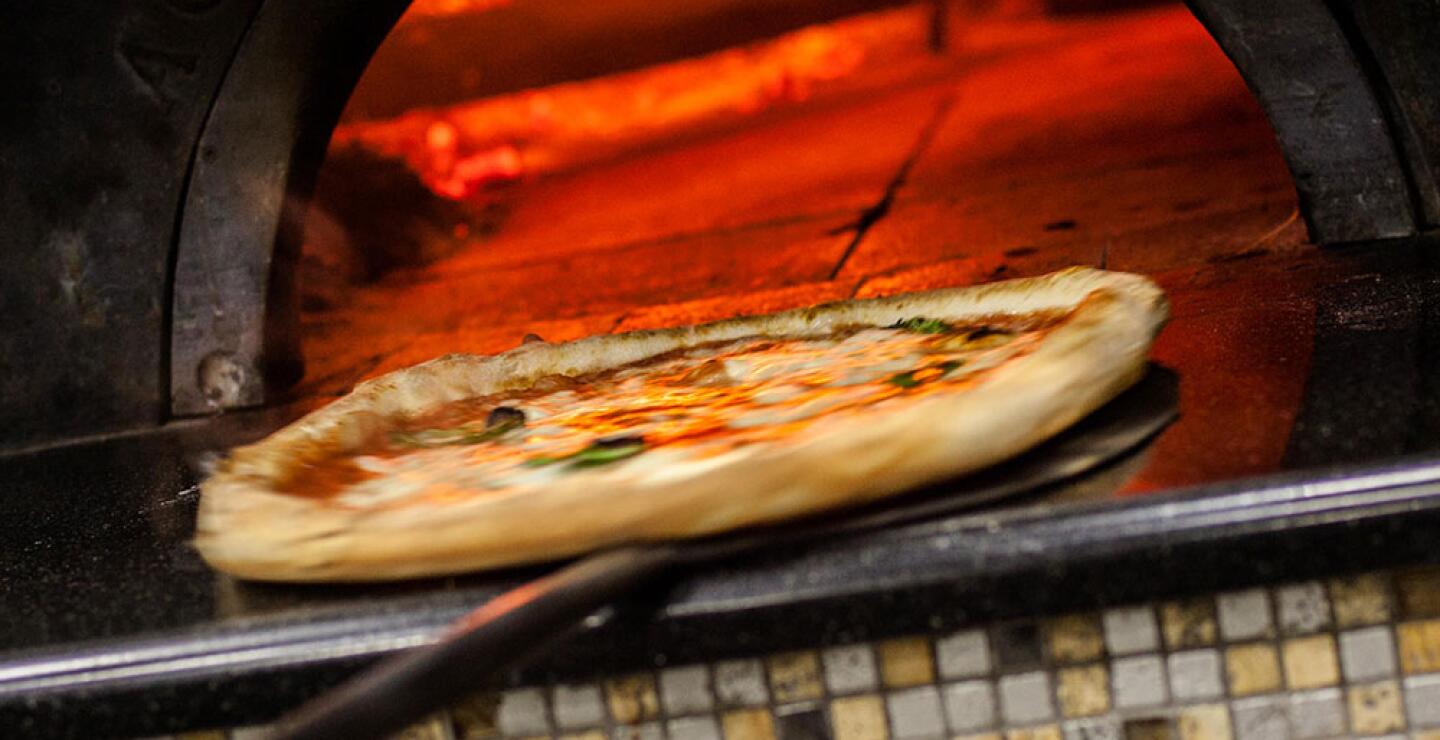 324563_BLU Radio, pizza / foto: AFP