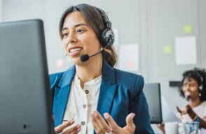 ¿Habla inglés, portugués o francés? Abren vacantes de atención al cliente en Bogotá