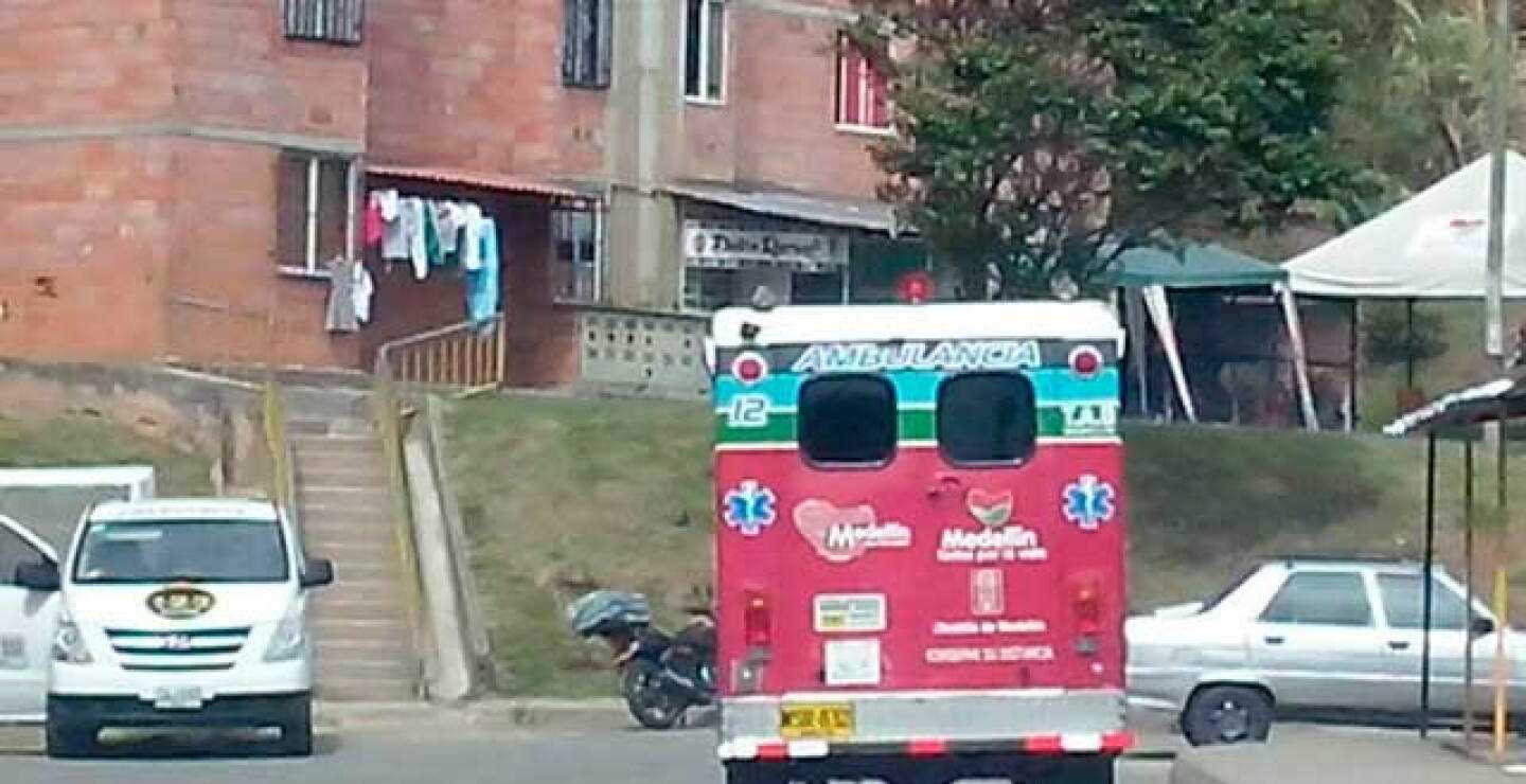 170715_ambulancia_ebola.jpg