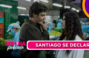 Tanto Santiago como Calidoso quieren tener una relación con Romina en Romina Poderosa.