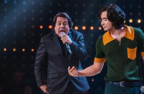 Amparo habla de Yo Me Llamo Raphael tras salir del escenario.