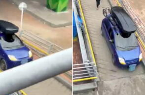 El llamado de Galán para hallar conductor que intentó subir puente peatonal con su carro en Bogotá