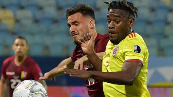 Duván Zapata en Colombia vs. Venezuela Duván Zapata en Colombia vs. Venezuela