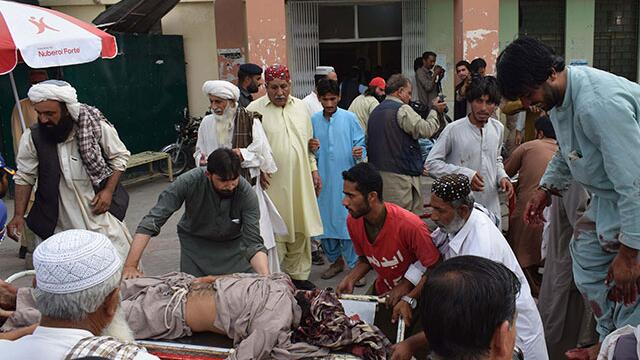 Atentado a mitin electoral en Pakistán deja 128 muertos