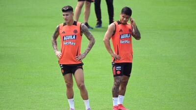 Jorge Carrascal interesa en el Flamengo. Acá junto a Juan Camilo 'Cucho' Hernández.