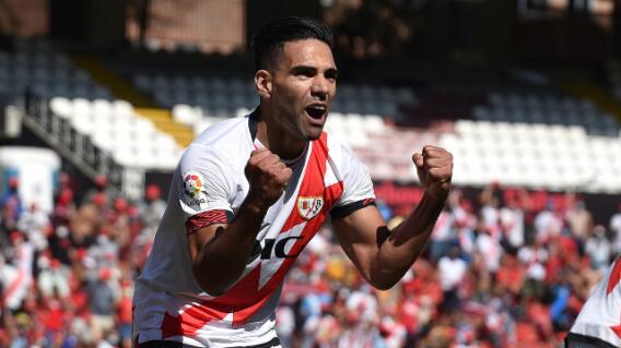 Celebración de Radamel Falcao García, tras su gol con Rayo Vallecano Celebración de Radamel Falcao García, tras su gol con Rayo Vallecano