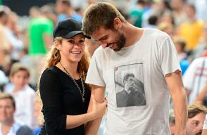 242376_shakira.jpg
