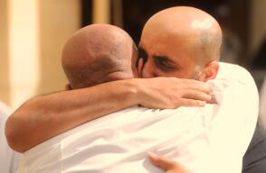 abrazo.jpg
