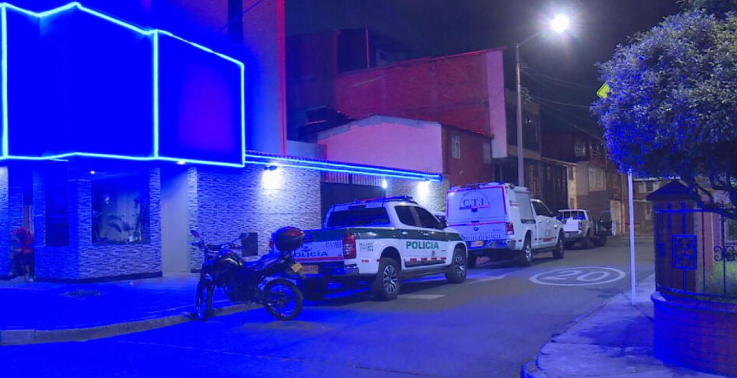 Patrullero de Bogotá encontró a su esposa con el amante, los atacó y se quitó la vida