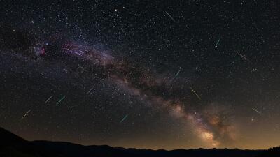 Lluvia de estrellas perseidas, imagen de referencia Lluvia de estrellas perseidas, imagen de referencia
