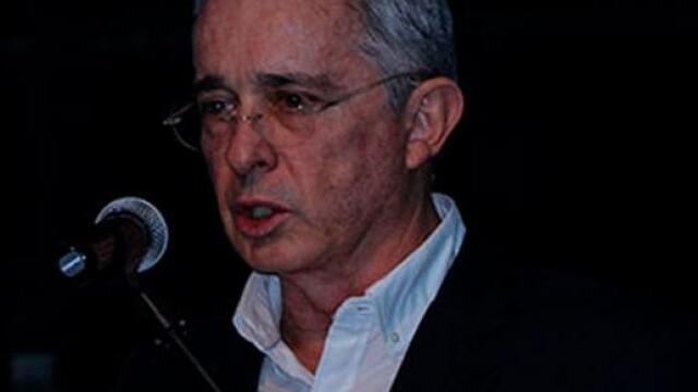 Uribe abre las puertas a la izquierda, de cara a las elecciones de 2018