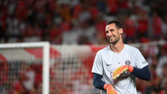 Sergio Rico sigue estable, sedado, con vigilancia estrecha y monitorizado. Sergio Rico sigue estable, sedado, con vigilancia estrecha y monitorizado.