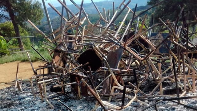 Niños indígenas en Cauca se quedaron sin clases luego que encapuchados prendieran fuego a escuela