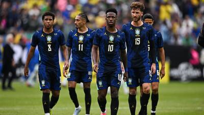 La Selección Brasil cayó 2-1 contra Francia en duelo de preparación.
