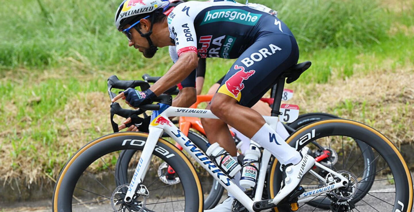 Daniel Felipe Martínez, ciclista colombiano.