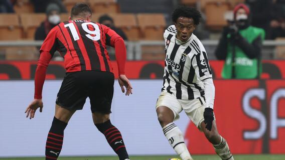 Juan Guillermo Cuadrado, jugador de Juventus, contra AC Milan Juan Guillermo Cuadrado, jugador de Juventus, contra AC Milan