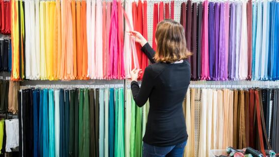 Conoce cuál será el color que dominará la moda en 2025 Conoce cuál será el color que dominará la moda en 2025