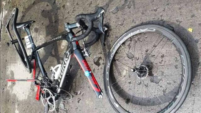 A cirugía será sometido deportista arrollado por motociclista ebrio mientras disputaba una carrera A cirugía será sometido deportista arrollado por motociclista ebrio mientras disputaba una carrera