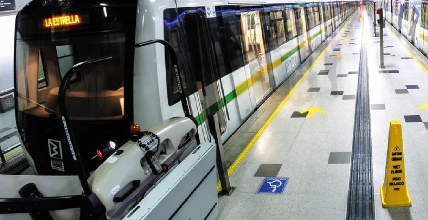 Asesinan a un hombre en la estación Sabaneta del metro de Medellín.