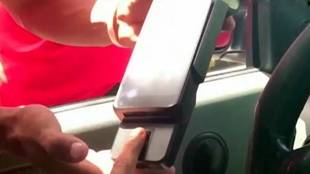 Caracas empieza venta de gasolina con el carné de la patria, mientras que en Táchira hay escases