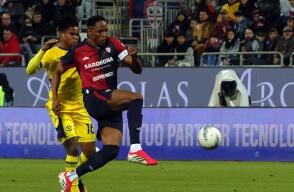 Yerry Mina es una de las figuras del Cagliari por Serie A. 