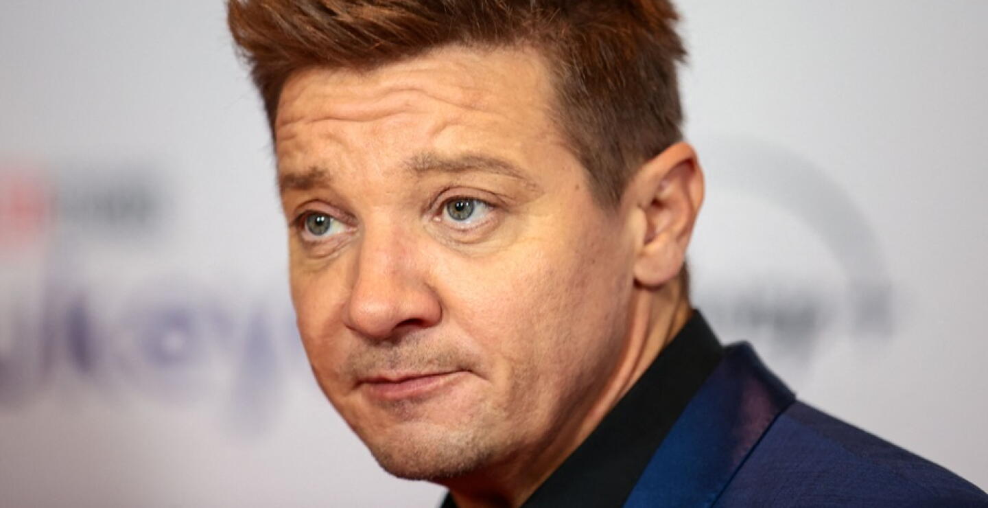 Jeremy Renner reveló la petición que le hizo a su familia tras accidente que casi le quita la vida