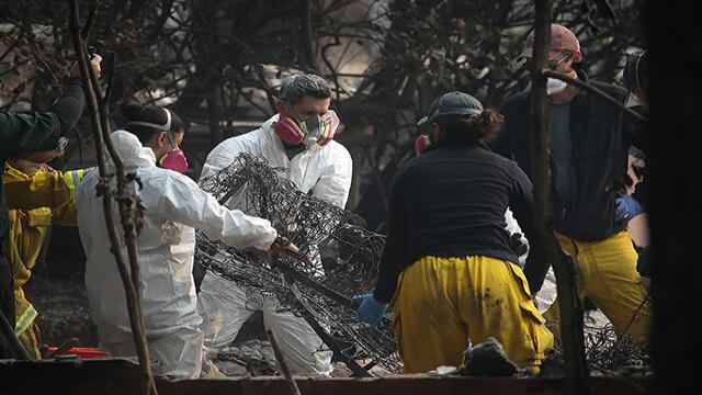 Siguen aumentando las víctimas por incendios en California: van 71 muertos y 1.011 desaparecidos