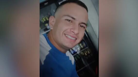 Mamá de Javier García, el joven hallado sin vida en bolsas en Cajicá Mamá de Javier García, el joven hallado sin vida en bolsas en Cajicá